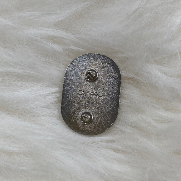 Window enamel pin - Picture 2 of 4